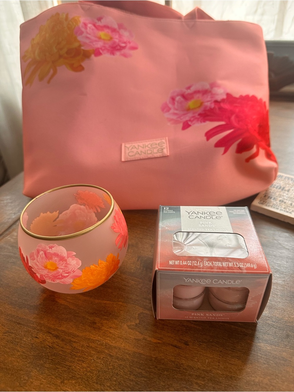 Yankee Candle Pink Sands Tealights and Candle Holder with Bag